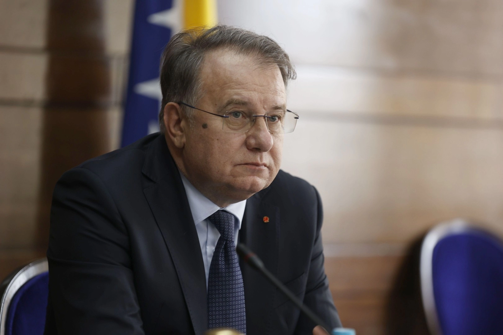 NERMIN NIKŠIĆ: Samoprozvani reformator šuti 'kao zaliven' o 'kumovoj zgradi', ali zato nastavlja s imaginarnim ekonomskim uspjesima
